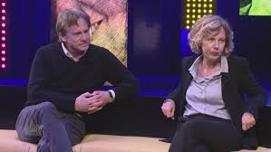 Nasce nel 1956 a roma, attore teatrale, cinematografico e televisivo. Giulio Scarpati Oggi Eta Altezza Peso La Moglie Regista I 2 Figli Grandi