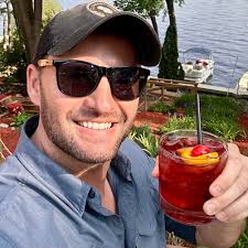 Wissota High Shores Supper Club in Chippewa Falls, WI has amazing beer  battered perch, perfectly seasoned steak fries, and amazing salad bar! They  also mix a great variety of Old Fashioneds including