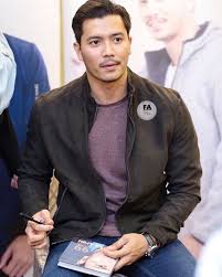 Im not really die hard fans of fattah amin and neelofa but i think both of them are sweet together. Buku 99 Kata Kata Qalifmoden Diiktiraf Buku Paling Popular Di Pbakl2017 Iluminasi