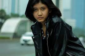 Check spelling or type a new query. Biodata Amel Yang Viral Karena Disebut Reinkarnasi Nike Ardilla Lengkap Dengan Agama Umur Dan Akun Instagram Portal Jember