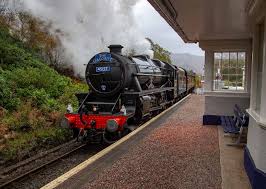 الرئيس التونسى يعزى الرئيس السيسي فى ضحايا حادث قطار طوخ. The Jacobite Steam Train West Coast Railways