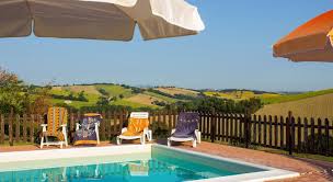 Casa minerva con piscina, residence ostuni. Offerta Agosto E Ferragosto A Montecarotto Marche Appartamenti Vacanza Con Piscina Esterna