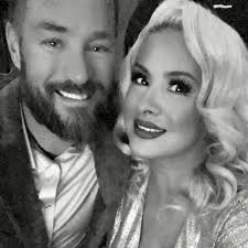 David Wendt and Margie Lopez's Wedding Website