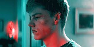 This Sci-Fi Horror Movie Gives Surviving the Holidays a Bloody, Literal  Meaning