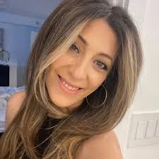 Casey Rosa's Instagram, Twitter & Facebook