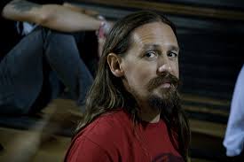 Archivo:Oliver Peck at Vans book release party-3597538234.jpg