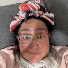 Can I use sourdough starter with hooch for baking?