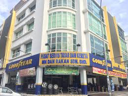 Namun ketika pandemik melanda negara, ramai mekanik tradisional terpaksa berdepan kesukaran disebabkan bengkel yang kerap kosong dan kini terpaksa bergantung dengan pelanggan setia. Mn Dan Rakan Melawati Kl Posts Facebook