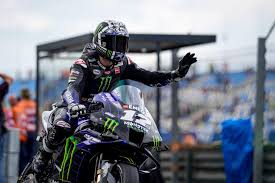 Spaniard vinales was fastest in both sessions, recording 1min 33.072sec in. Saturday Motogp Summary At The Dutch Tt Maverick Vinales Bombshell Aprilia Move Autobala