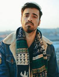 Prezentatorul de la antena 1 și soția lui au organizat un eveniment discret, la care au participat membri ai familiei și prietenii apropiați. Liviu Teodorescu Epika Booking Artist