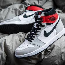 If netflix's michael jordan documentary the last dance has got you feeling like investing in some fresh new js, then look no further delivery destination or region you are currently shipping to malaysia and your order will be billed in usd $. Nike Air Jordan 1 High Og Light Smoke Grey Shopee Malaysia
