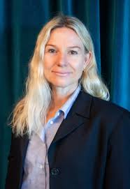 GOLD COAST FINANCE LEADER CLAIMS MAJOR AWARD IN SOUTH PACIFIC HOTEL AWARDS 