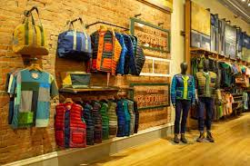 Patagonia Opens First Worn Wear Clothing Store Gearjunkie Patagonia Store Wear Store Patagonia