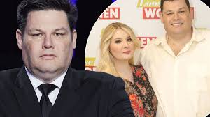 The chase doesn't bring anything new to the format, but it joins a growing number of similar games with their individual themes. Itv The Chase Star Mark Labbett Had Open Marriage With Second Cousin But They Didn T Know They Were Related Hertslive