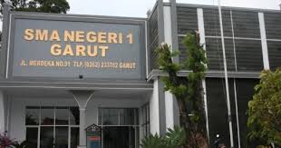 Maybe you would like to learn more about one of these? Info Daftar Alamat Dan Nomor Telepon Slta Sma Smk Di Garut Kagarut Com Booking Hotel Villa Murah Di Garut