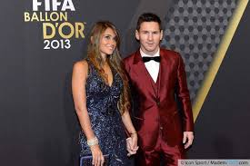 Pour une femme, il représente également le père, puis. Psg Paris S Active En Coulisses Pour Messi