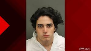 Winter Park teen accused of stabbing mother