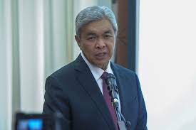 Ahmad zahid hamidi akan terus kekal sebagai presiden umno kerana beliau masih mendapat kepercayaan daripada akar umbi parti. When And Why Zahid S Corruption Trial Has Been Postponed 15 Times Since It Began In Nov 2019 Malaysia Malay Mail