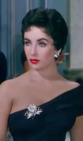 She was GORGEOUS.....Absolutely beautiful.... Elizabeth Taylor 💖💖💖