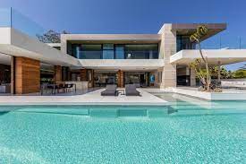 We hope you can make similar like them. Modern Mansion With Infinity Edge Pool In Beverly Hills 2019 Hgtv S Ultimate House Hunt Hgtv