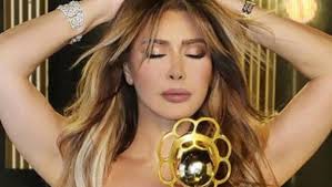 أغنية عقلي وقف لا تتعارض مع أحزان لبنان وهذا سر جمالي. Ù†ÙˆØ§Ù„ Ø§Ù„Ø²ØºØ¨ÙŠ ØªÙƒØªØ³Ø­ Ù…ÙˆØ§Ù‚Ø¹ Ø§Ù„ØªÙˆØ§ØµÙ„ Ø§Ù„Ø§Ø¬ØªÙ…Ø§Ø¹ÙŠ Ø¨Ø·Ø§Ù‚Ø© Ø¥ÙŠØ¬Ø§Ø¨ÙŠØ© Ù…Ø¹ Ø¹Ù‚Ù„ÙŠ ÙˆÙ‚Ù Awael News Magazine