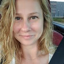 Highly recommended OBGYNS at parkview in Huntington? Preferably not Abagail  Mitchell. Not pregnant just looking for one!