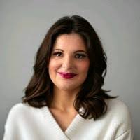 Jennifer Hurtgen's Instagram, Twitter & Facebook