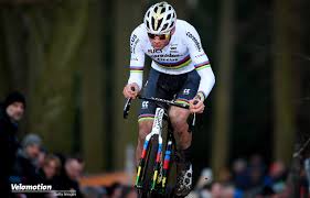 His last victories are the general classification in the tour de suisse 2021 and the stage 3 in the tour de suisse 2021. Vlaamse Druivencross Mathieu Van Der Poel Beginnt Eine Neue Serie