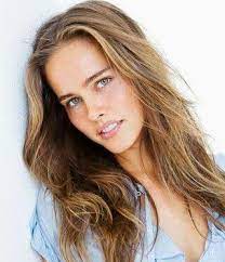 Famed Stars Isabel Lucas Biography Body Statistics Facts In 2020 Light Hair Color Hair Brown Hair Looks
