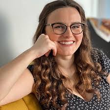 Blair Pennington's Instagram, Twitter & Facebook