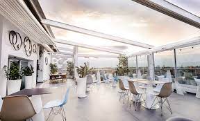 Reservieren sie im besten restaurant in ihrer nähe auf opentable. Terase La InÄlÈime Cu PriveliÈti Spectaculoase Deasupra BucureÈtiului Restograf Ro