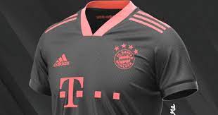 Wann gibt es das neue dfb auswärtstrikot 2018 zu kaufen? Fans Des Fc Bayern Munchen Begeistert Konnten So Die Neuen Trikots Aussehen