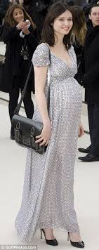 From the album read my lips released on august 27th 2001 by polydor records. Sophie Ellis Bextor S Son Mistakes Her Chic Maternity Number At Burberry For A Wedding Dress Daily Mail Online