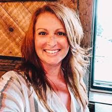 Lindsay Pittman's Instagram, Twitter & Facebook