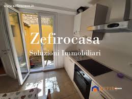 13.336 appartamenti in affitto a bologna a partire da 350 € / mese. Affitto Appartamenti Bologna Bologna Zona Universitaria Bilocale Con Piccolo Cortile Interno Localita Centro Storico Zona Delimitata Dentro I Viali