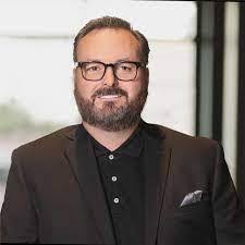 Charlie Simmons's Instagram, Twitter & Facebook