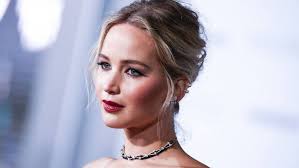 Jennifer lawrence silver linings playbook gosh, she's a fox. Dzhennifer Lourens Poluchila Rol V Komedii Pro Astronomov Kino Mail Ru