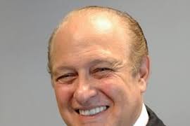 Colombo to retire from post as MIT's dean for student life