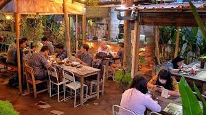 Cari aja sendiri memiliki fitur near me atau terdekat yang memungkinkan penggunanya bisa mendapatkan informasi lengkap mengenai semua tempat yang sedang aplikasi cari aja pun bisa membantu penggunanya dalam mencari tempat makan, wisata, pom bensin, atm, mini market, bank. 10 Tempat Makan Dekat Stasiun Tugu Yogyakarta Sajikan Makanan Khas Hingga Kekinian Tribun Travel