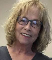 Barbara Rutledge's Instagram, Twitter & Facebook