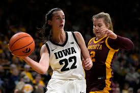 Caitlin Clark sets Big Ten career assist record in No. 4 Iowa women's 94-71  win over Minnesota | Basketball | kdhnews.com