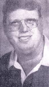 Robin Hunter's Instagram, Twitter & Facebook