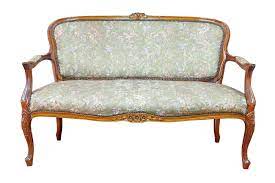 25 Styles Of Sofas Couches Explained With Photos Types Of Sofas Classic Sofa Designs Decorating Styles Quiz