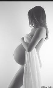 Black And White Maternity Shoot Ideas Pin On Maternity Photography Ideas