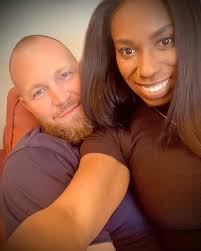 Desarae Bailey's Instagram, Twitter & Facebook