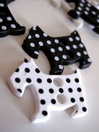 Pin En Lunares Negros Y Blancos