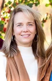 Angela Gilson's Instagram, Twitter & Facebook