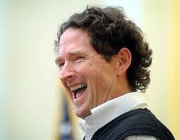 Tim Cusack's Instagram, Twitter & Facebook