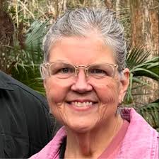 Wishing we were hanging out with our favorite cast today ❤️ #ResidentAlien