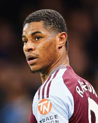 Spot the wax statue 🤣🎭